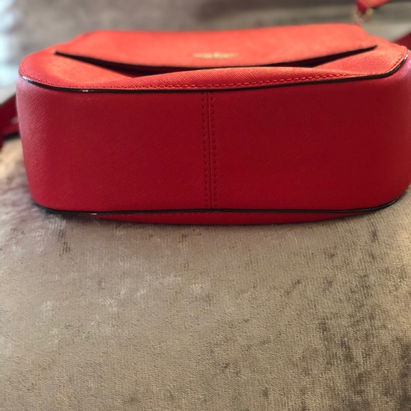 Only used once - Kate Spade crossbody - Picture 3 of 4